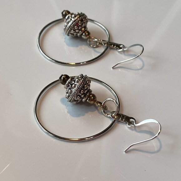 ❤️ Antique Silver & Tibetan Bead Hoop Earrings - Picture 6 of 8